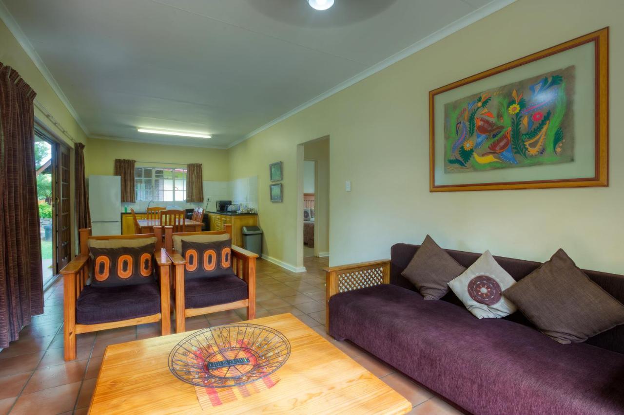Merry Pebbles Resort Sabie Kültér fotó