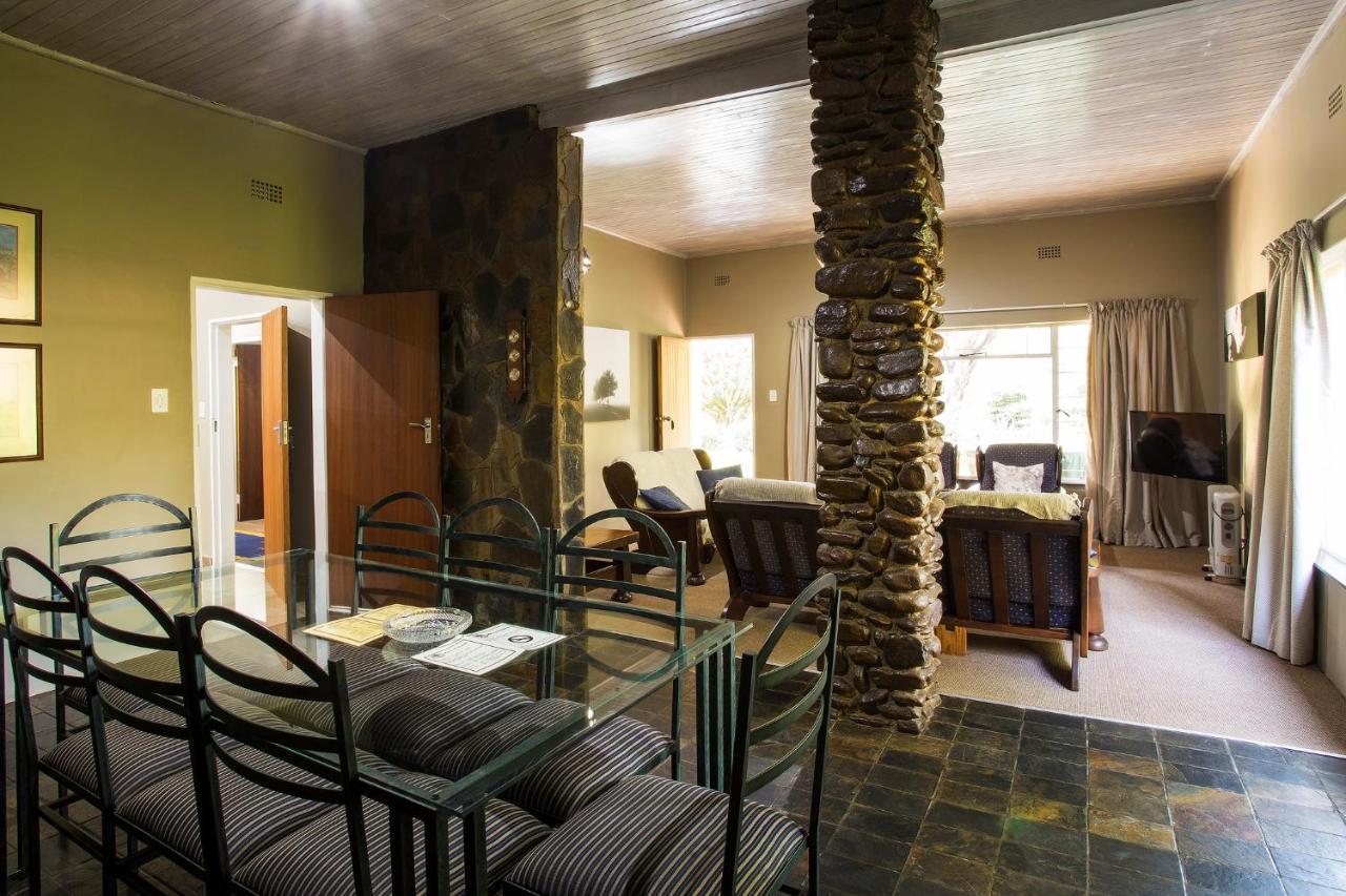 Merry Pebbles Resort Sabie Kültér fotó