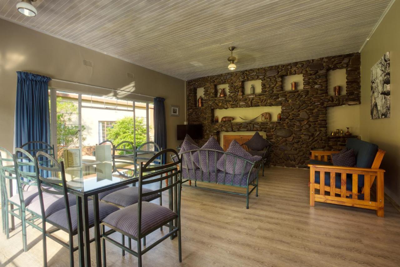 Merry Pebbles Resort Sabie Kültér fotó